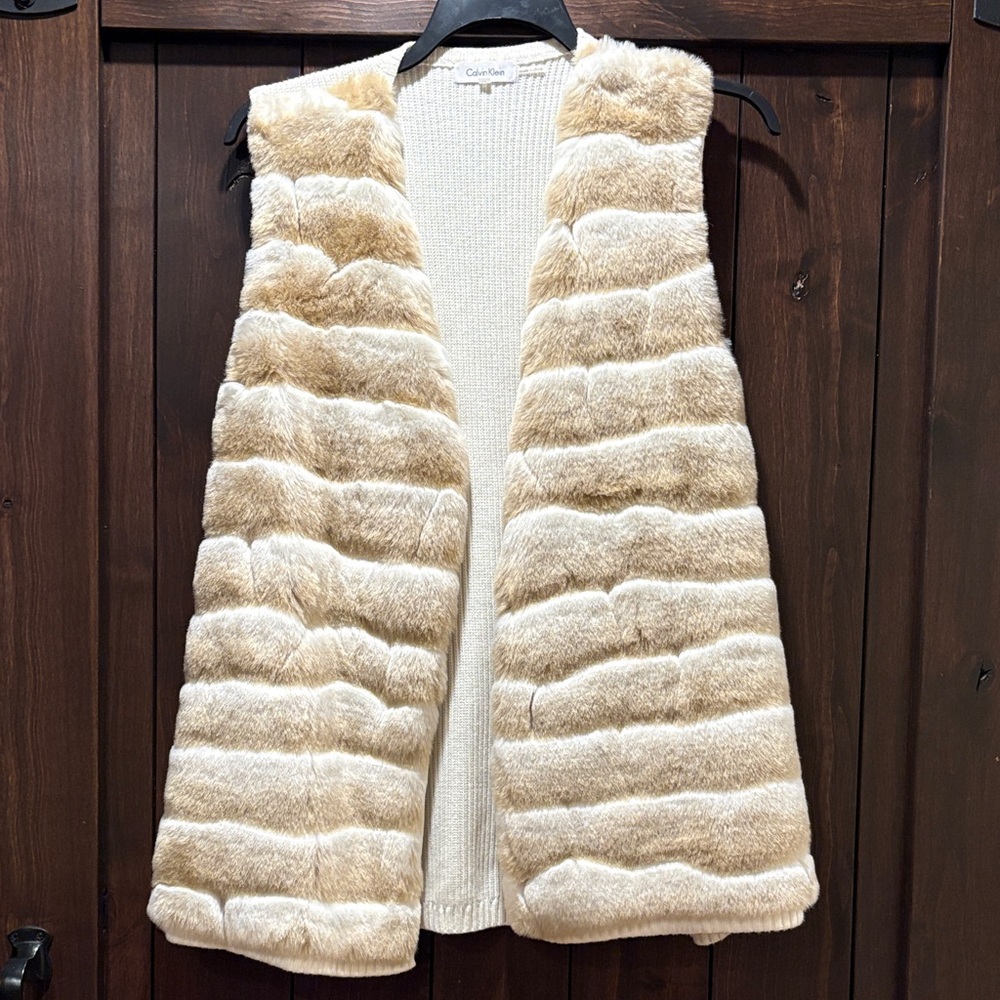Calvin Klein Women's Tan Faux Fur Vest - Picture 1 of 4